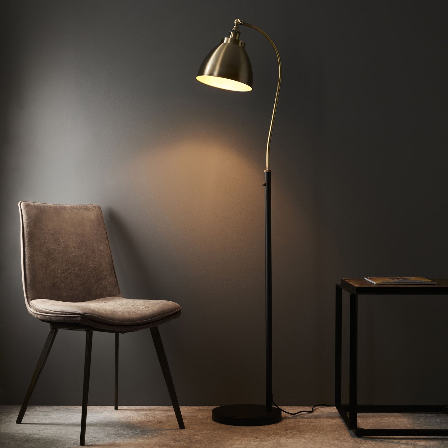 Classic Antique Brass Floor Lamp – Adjustable Steel Design