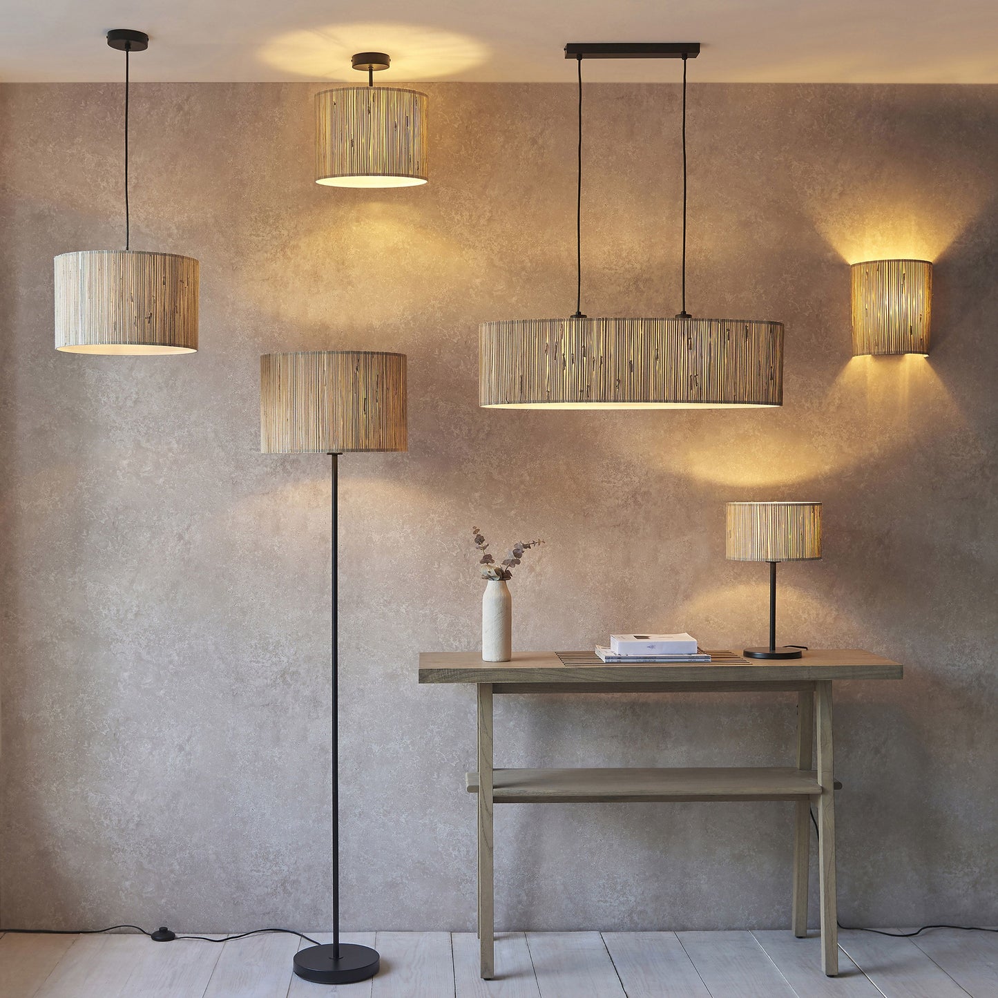 Rustic Black Floor Lamp – Natural Seagrass Shade & Steel Frame
