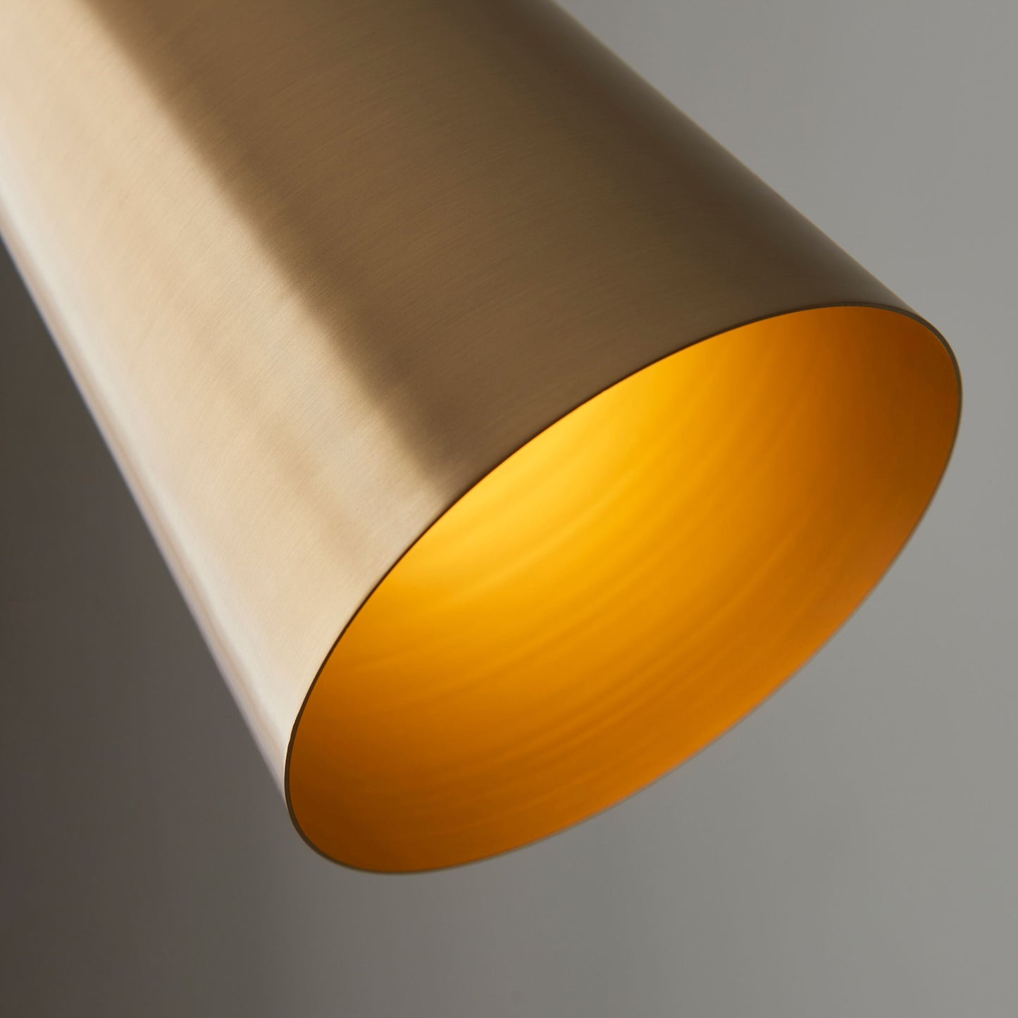 Minimalist Brass Metal Floor Lamp with Adjustable Head