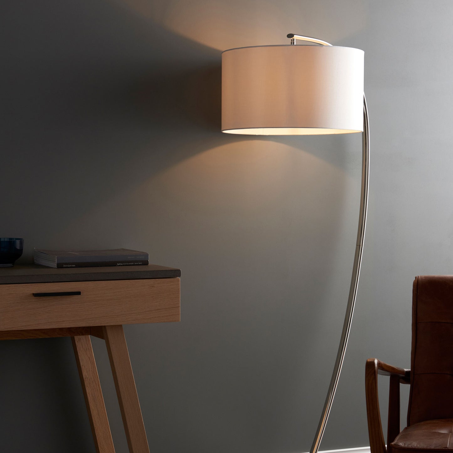 Elegant Silver & Vintage White Floor Lamp – Curved Steel Design