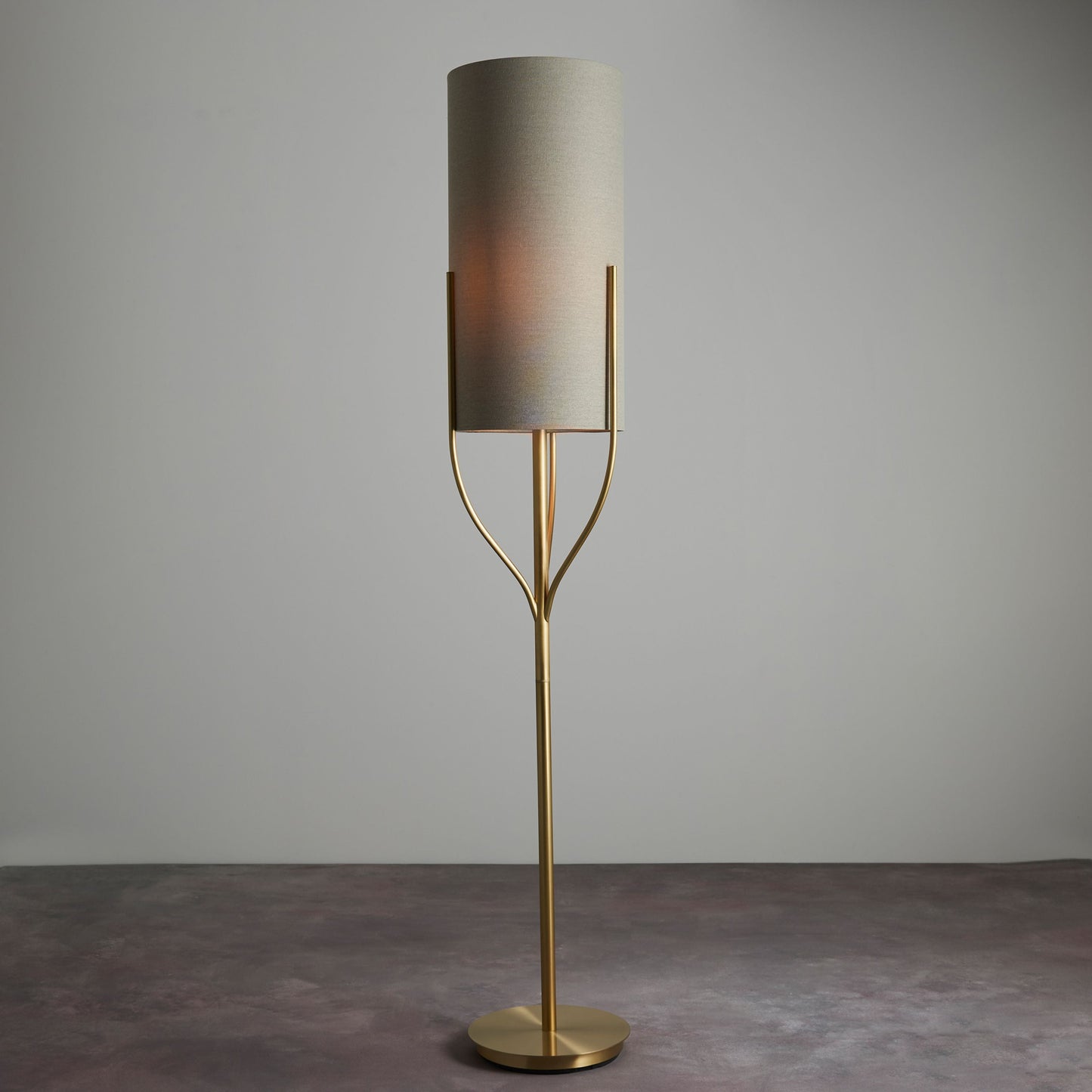 Elegant Brushed Gold Floor Lamp – Cylindrical Fabric Shade