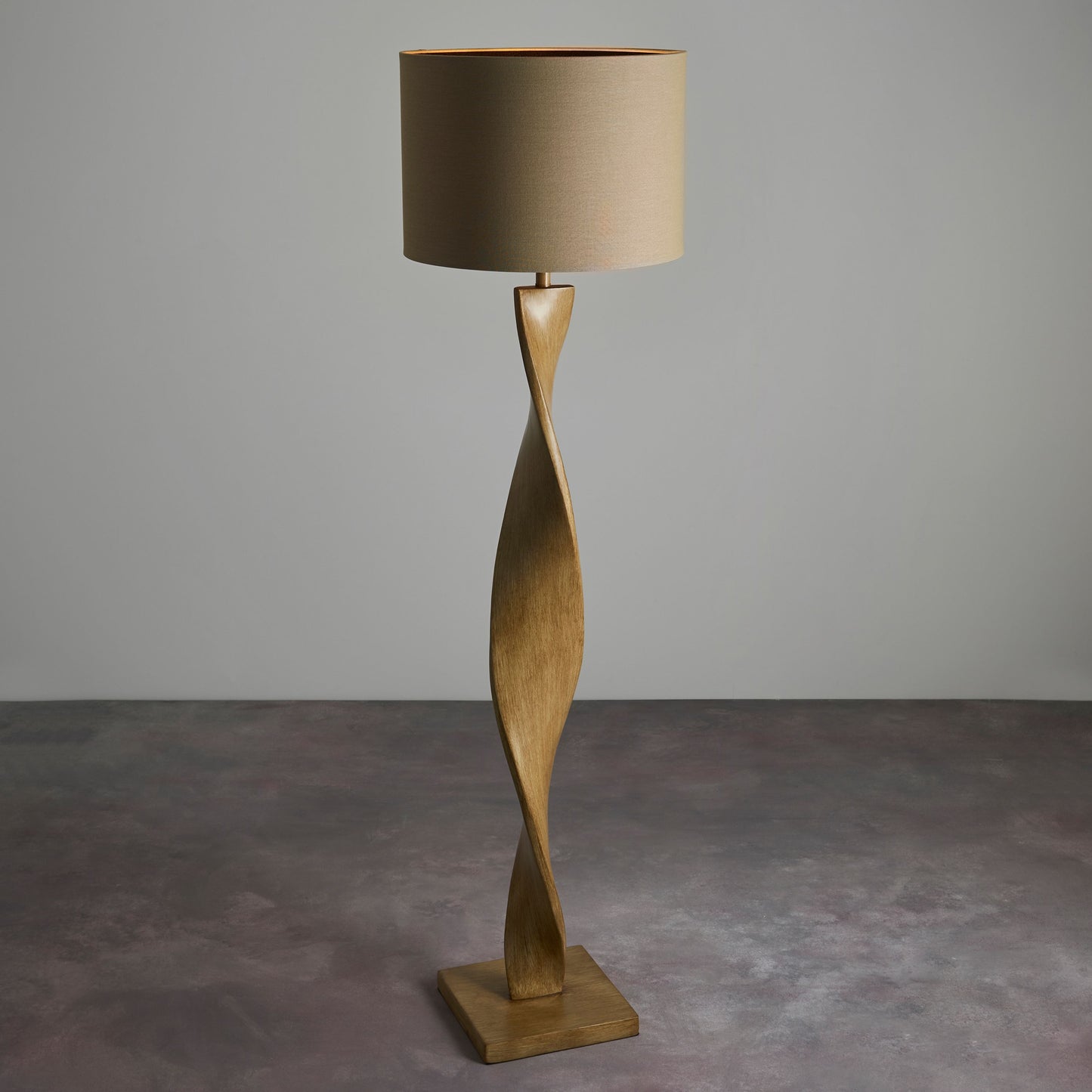 Contemporary Oak Twisted Floor Lamp – Beige Fabric Shade