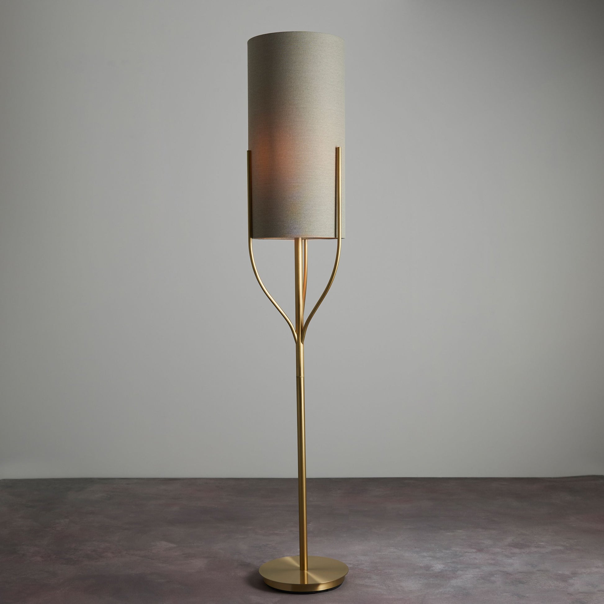 Elegant Brushed Gold Floor Lamp – Cylindrical Fabric Shade  