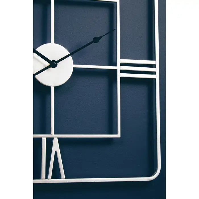 Modern Silver Metal Square Wall Clock – Minimalist Frame & Roman Numerals  