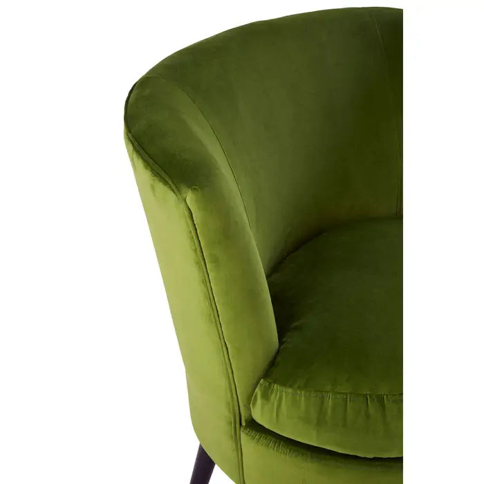 Elegant Green Velvet Accent Chair – Upholstered Seat & Black Metal Legs