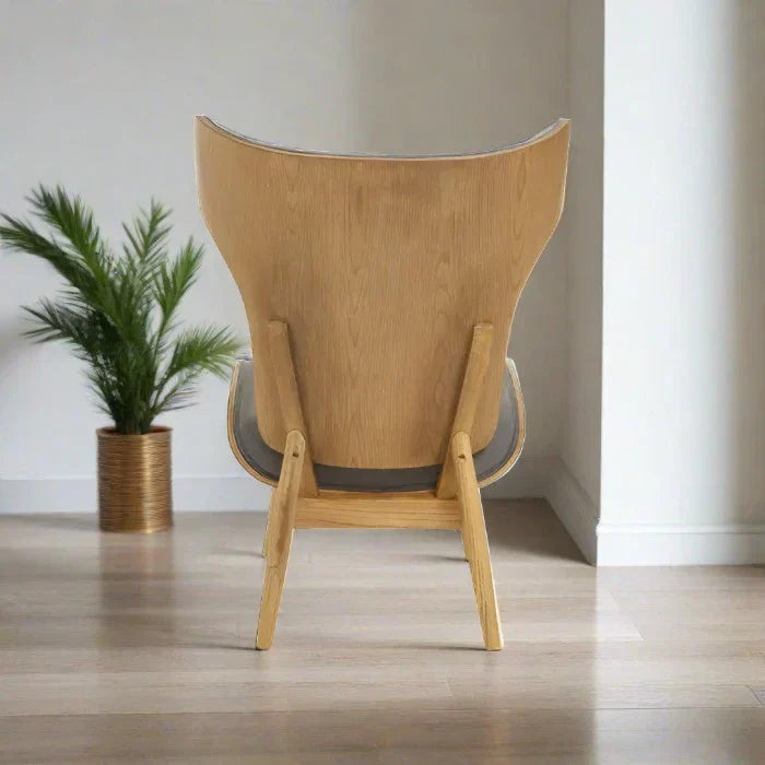 Elegant Grey Velvet High Back Lounge Chair – Tufted Upholstery & Wooden Frame