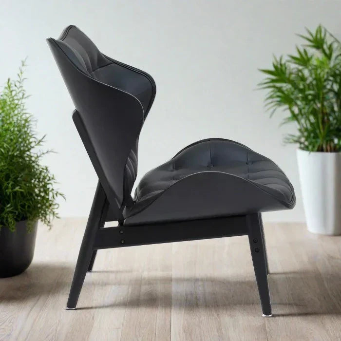 Modern Black Velvet Lounge Chair – Tufted Upholstery & Metal Frame