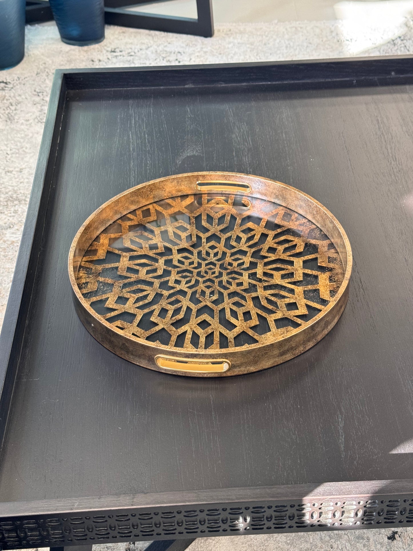 Elegant Brown & Glass Round Serving Tray – Geometric Pattern & Rustic Finish