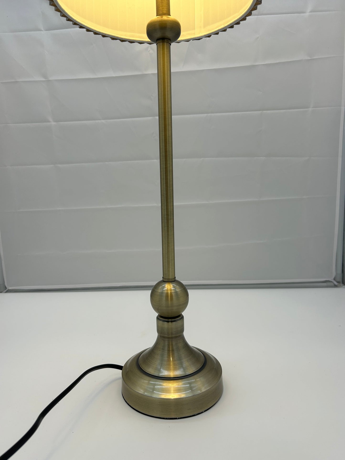 Elegant Gold Metal Table Lamp – Pleated Beige/Grey Shade & Classic Design