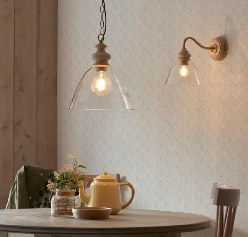 Rustic Natural Ash Pendant Light – Glass Shade & Steel Chain Suspension